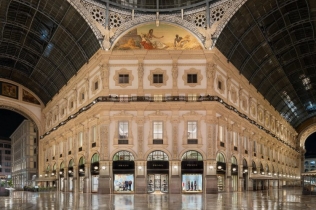 Prada Galleria: Osam spratova mode, umetnosti i istorije u srcu Milana