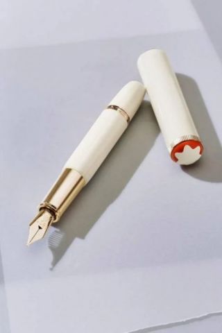 Montblanc je ponovo lansirao svoje "bebi" olovke s početka 20. veka
