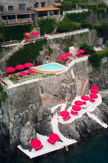 La Dolce Valentino - Prvi pogled na glamurozni Beach Club na Amalfi obali