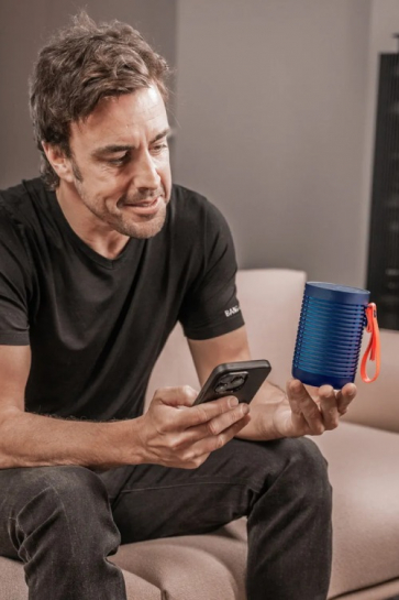 Bang & Olufsen i Fernando Alonso predstavljaju ograničeno izdanje prenosivog zvučnika
