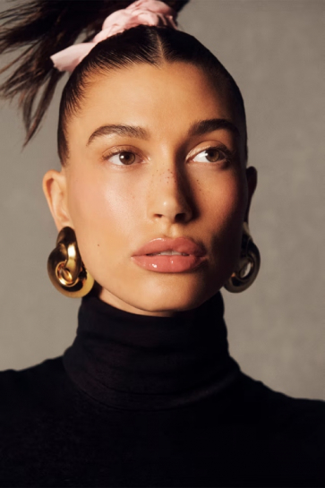 Hejli Biber predstavila novi must-have komad svačijeg beauty arsenala