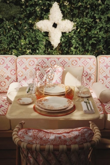 Ooh La La! Louis Vuitton otvara sezonski restoran u Sen Tropeu