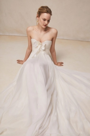 Oscar de la Renta Bridal proleće 2026: Cvetna fantazija za dan iz snova