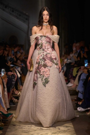 Elie Saab – „La Nouvelle Cour“ donosi kraljevski luksuz novom haute-couture kolekcijom
