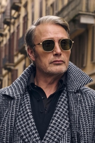 Mads Mikelsen otelotvoruje besprekornu eleganciju u Zegna zimskoj kampanji 2025