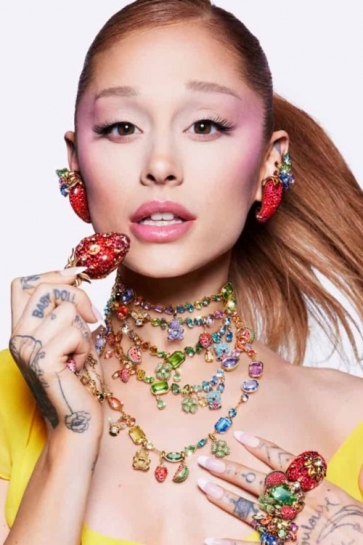 Arijana Grande pretvara Swarovski u najslađu modnu fantaziju leta