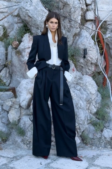 Kaja Gerber predvodi Givenchy kampanju za zimu 2026. snimljenu u Hrvatskoj